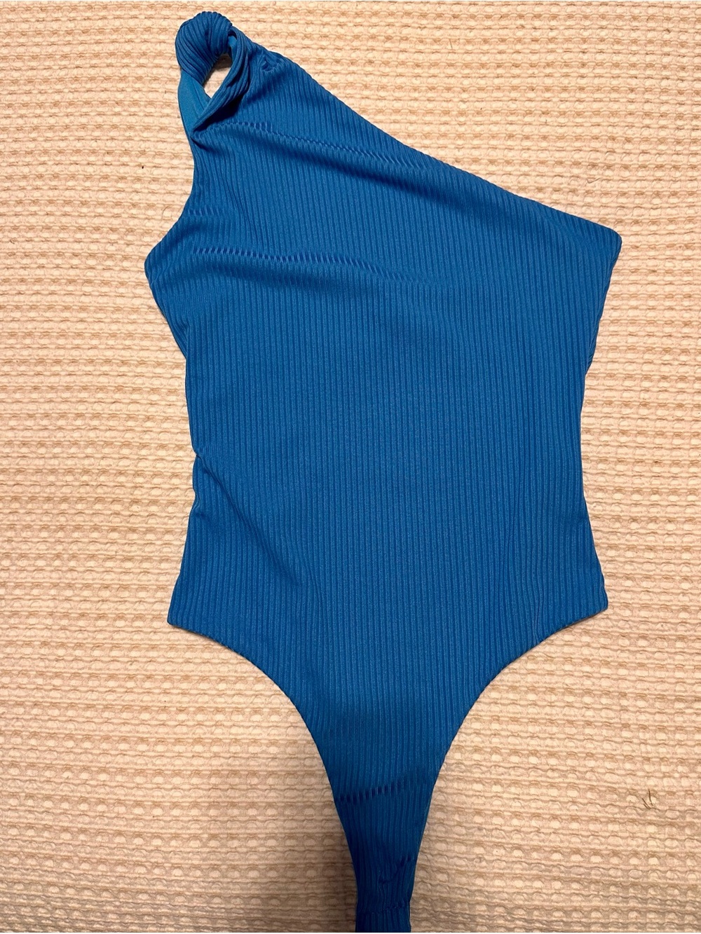 Lulu's One-Shoulder Ribbed Blue Bodysuit